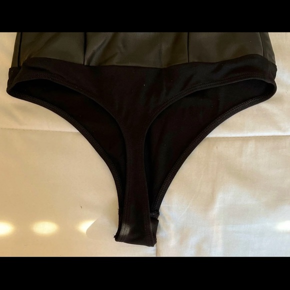 Express XS Faux Leather Bodysuit - Picture 3 of 5